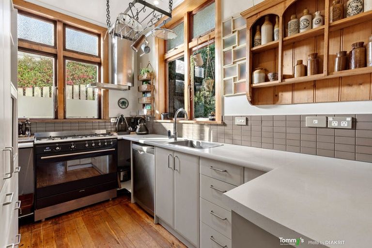 Photo of property in 35 Townsend Road, Miramar, Wellington, 6022