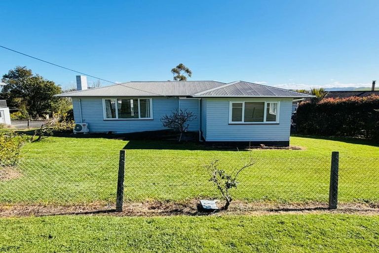Photo of property in 50 Gorge Road, Maungaturoto, 0520