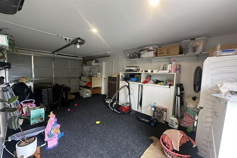 Photo of property in 395 Stokes Valley Road, Stokes Valley, Lower Hutt, 5019