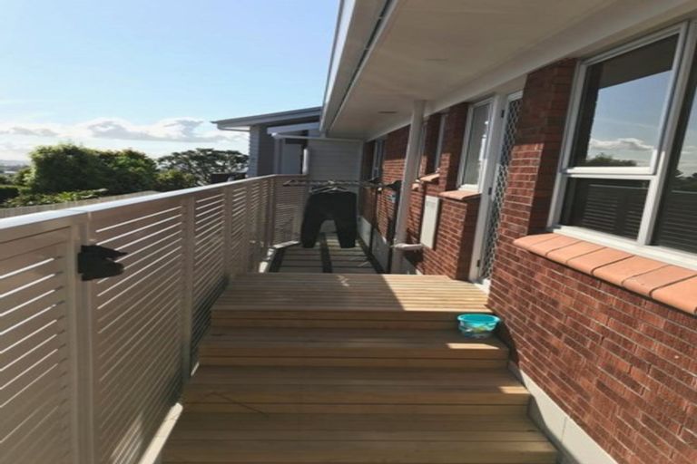 Photo of property in 126 Bleakhouse Road, Mellons Bay, Auckland, 2014