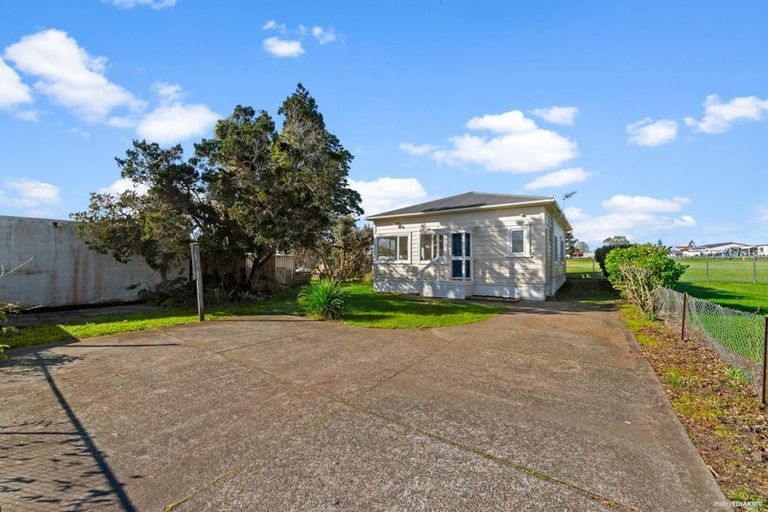 Photo of property in 34a Nile Road, Kelston, Auckland, 0602