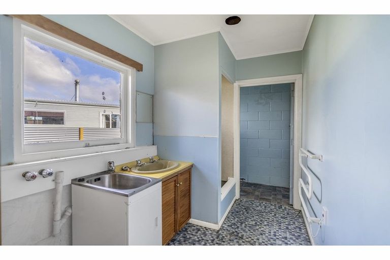 Photo of property in 98 Ryal Bush-wallacetown Road, Ryal Bush, Invercargill, 9876