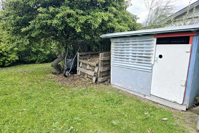 Photo of property in 16 Buller Street, Picton, 7220