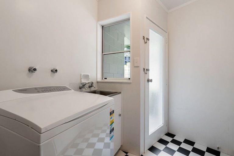 Photo of property in 8b Randolph Road, Crofton Downs, Wellington, 6035