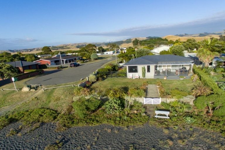 Photo of property in 17 Fannin Street, Bay View, Napier, 4104