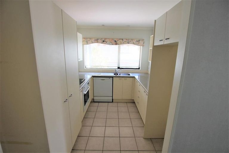 Photo of property in 1/12 Beatrice Avenue, Hillcrest, Auckland, 0627