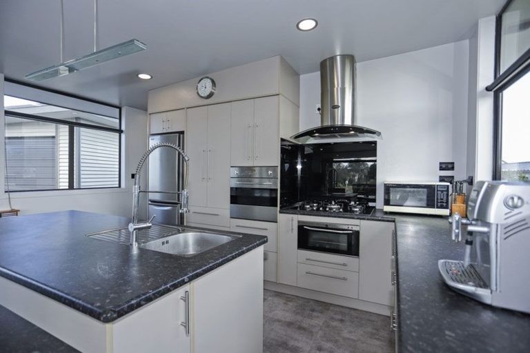 Photo of property in 22 Costello Crescent, Pukehina, Te Puke, 3189