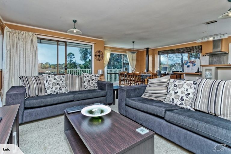 Photo of property in 30 Portobello Place, Torbay, Auckland, 0630