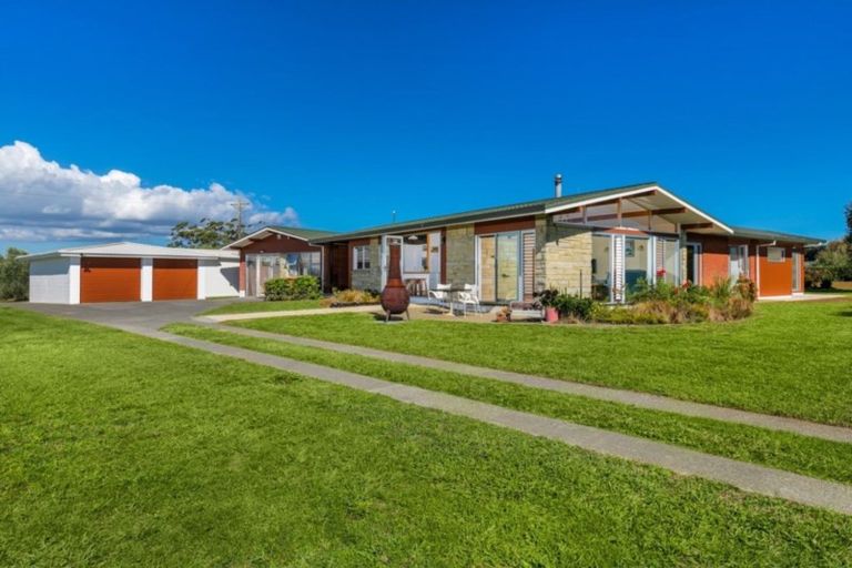 Photo of property in 117 Mahana Road, Waimauku, 0881