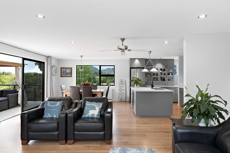 Photo of property in 289 Riverbank Road, Wanaka, 9382