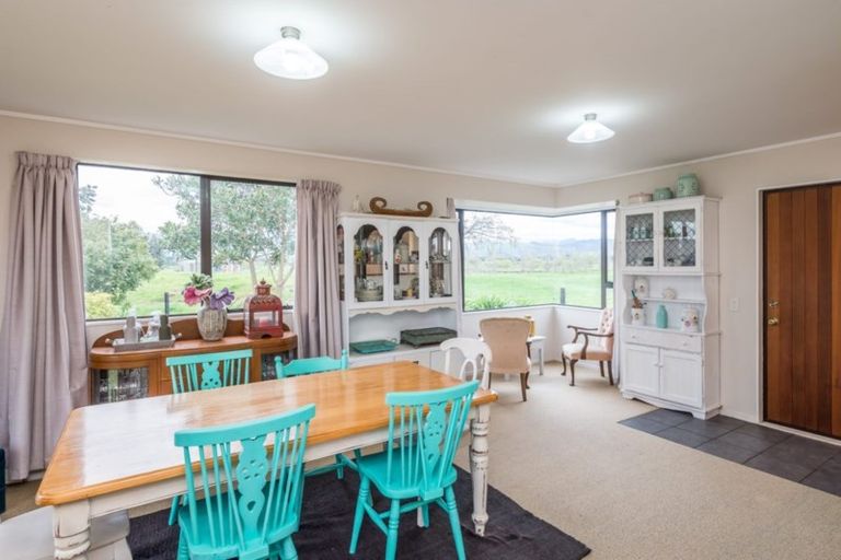 Photo of property in 105 Swamp Road, Te Horo, Otaki, 5581