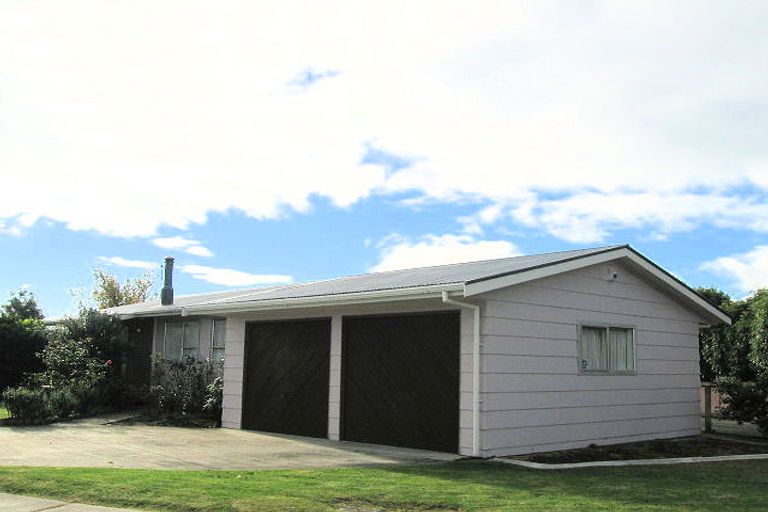 Photo of property in 52 Parakai Street, Paraparaumu, 5032