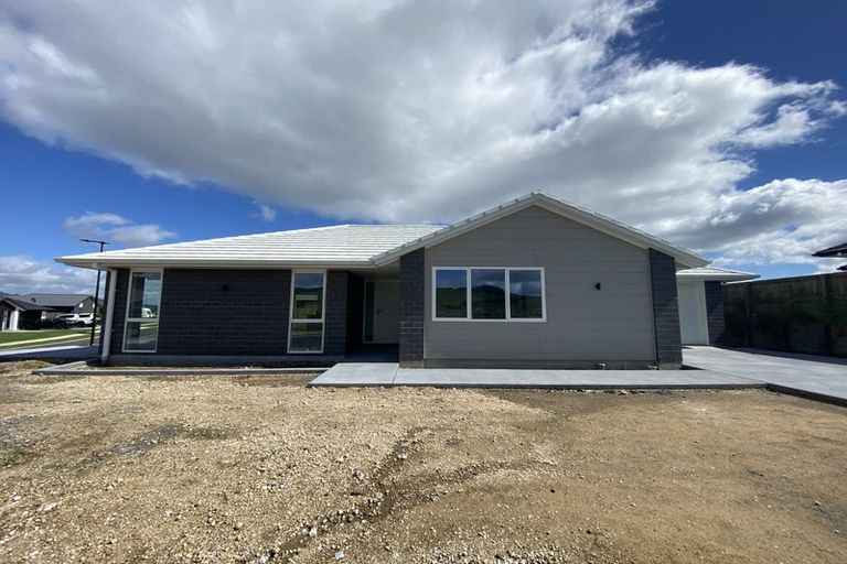 Photo of property in 14 Kohekohe Drive, Owhata, Rotorua, 3010