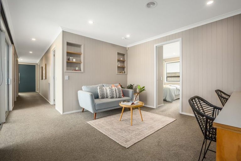 Photo of property in 15 Sue Dow Lane, Aotea, Porirua, 5024