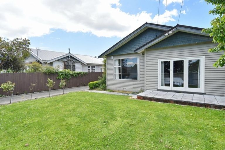 Photo of property in 30 Lindsay Street, St Albans, Christchurch, 8014