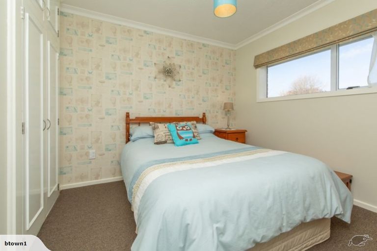 Photo of property in 26 Pembroke Street, Avondale, Christchurch, 8061