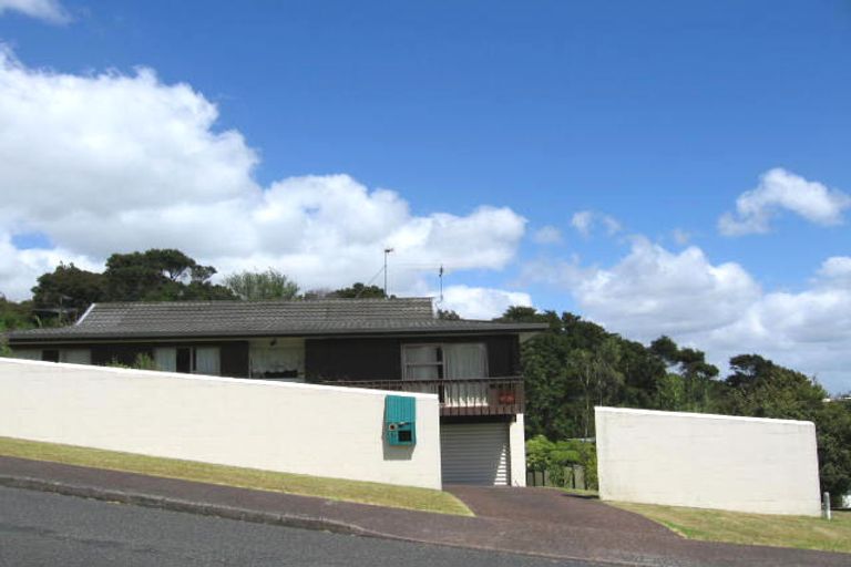 Photo of property in 14 Simon Ellice Drive, Bayview, Auckland, 0629