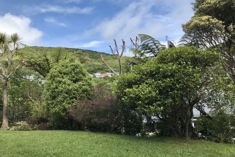 Photo of property in 52-52a Croydon Street, Karori, Wellington, 6012