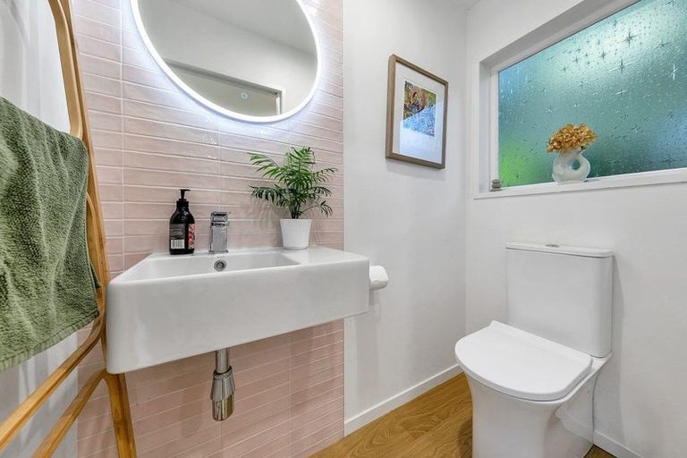 Photo of property in 186c Woodlands Park Road, Titirangi, Auckland, 0604