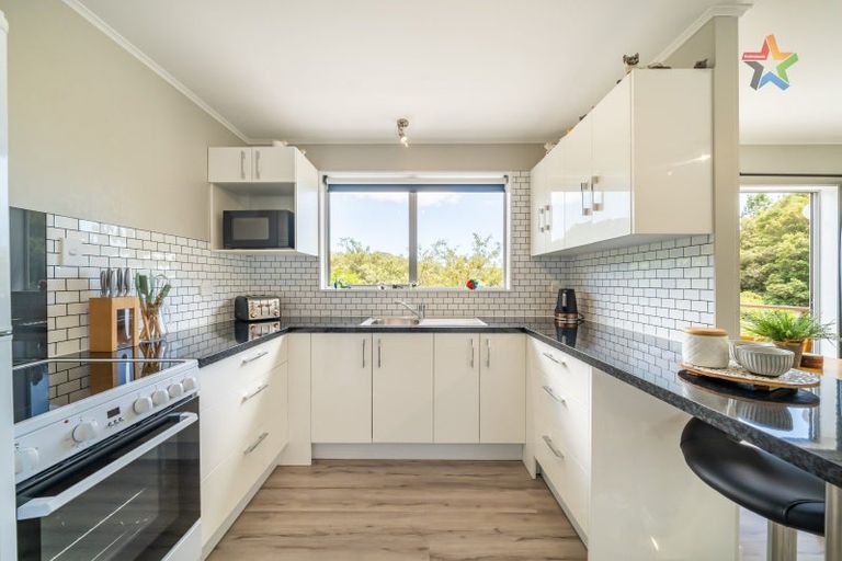 Photo of property in 151 Kamahi Street, Stokes Valley, Lower Hutt, 5019