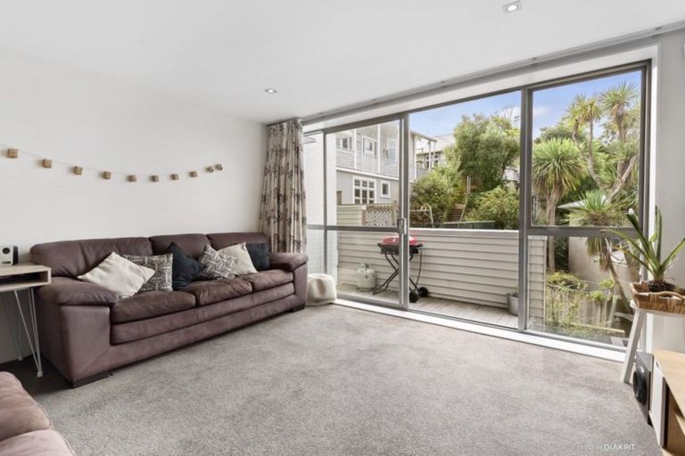 Photo of property in Altar Apartments, 62/120 Rintoul Street, Newtown, Wellington, 6021