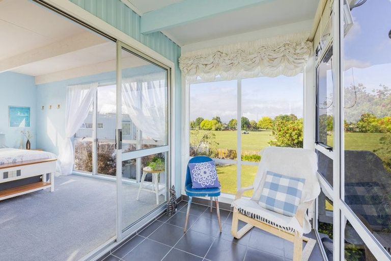 Photo of property in 6 Beaumont Lane, Havelock North, 4130