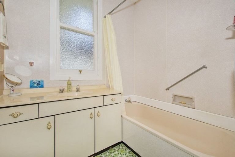 Photo of property in 18 Whau Valley Road, Whau Valley, Whangarei, 0112