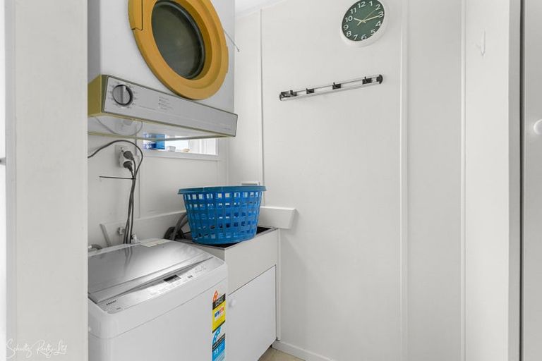 Photo of property in 8 Depot Road, Paparoa, 0571