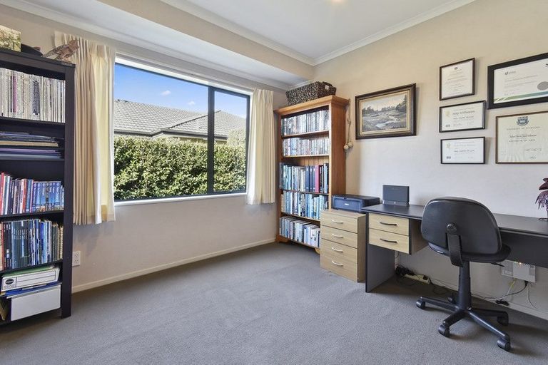 Photo of property in 43 Turnberry Drive, Wattle Downs, Auckland, 2103