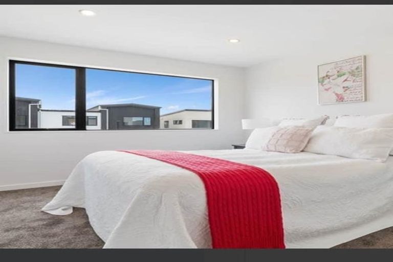 Photo of property in 44 Kiato Lane, Flat Bush, Auckland, 2019