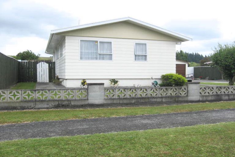 Photo of property in 3 Fraser Place, Aramoho, Whanganui, 4500