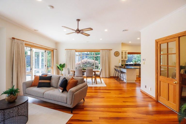 Photo of property in 41a Lincoln Terrace, Hokowhitu, Palmerston North, 4410