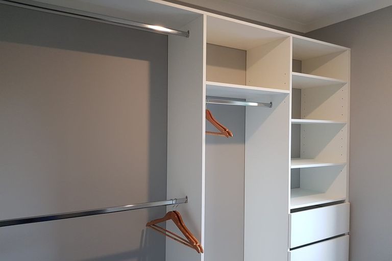 Photo of property in 55c Twin Parks Rise, Papakura, 2110