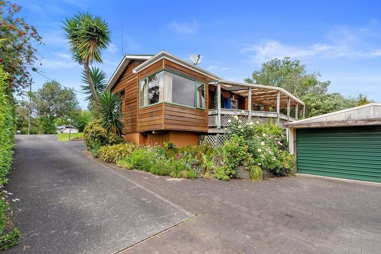 Photo of property in 17 Okura River Road, Okura, Albany, 0792