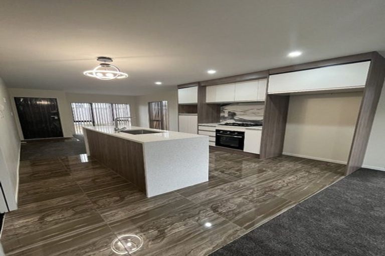 Photo of property in 3/15 Totara Road, Manurewa, Auckland, 2102