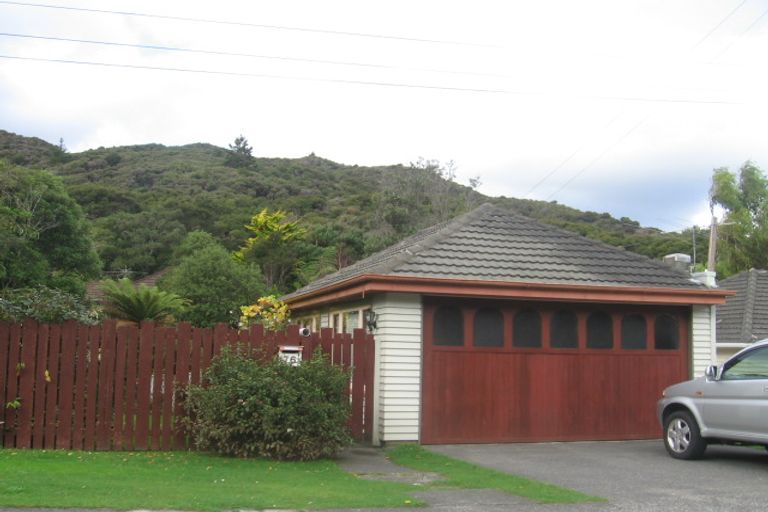 Photo of property in 76 Hair Street, Wainuiomata, Lower Hutt, 5014
