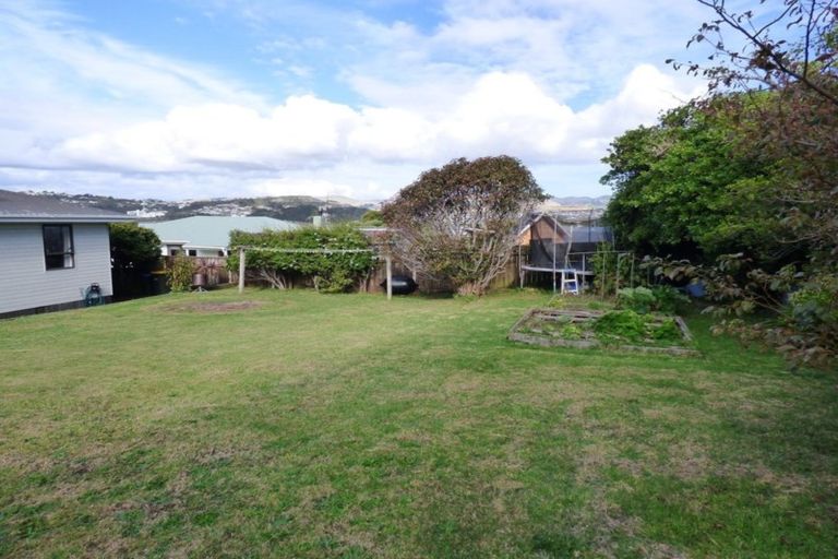 Photo of property in 124 Te Pene Avenue, Titahi Bay, Porirua, 5022