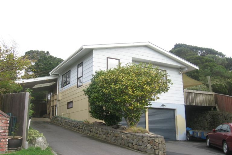 Photo of property in 22 Parkinson Close, Whitby, Porirua, 5024