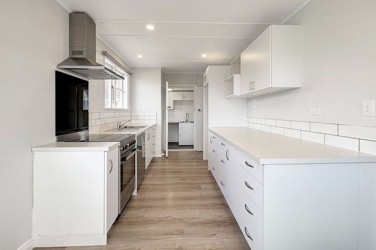 Photo of property in 97 Hoani Street, Northcote, Christchurch, 8052