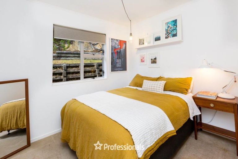 Photo of property in 96 Kamahi Street, Stokes Valley, Lower Hutt, 5019