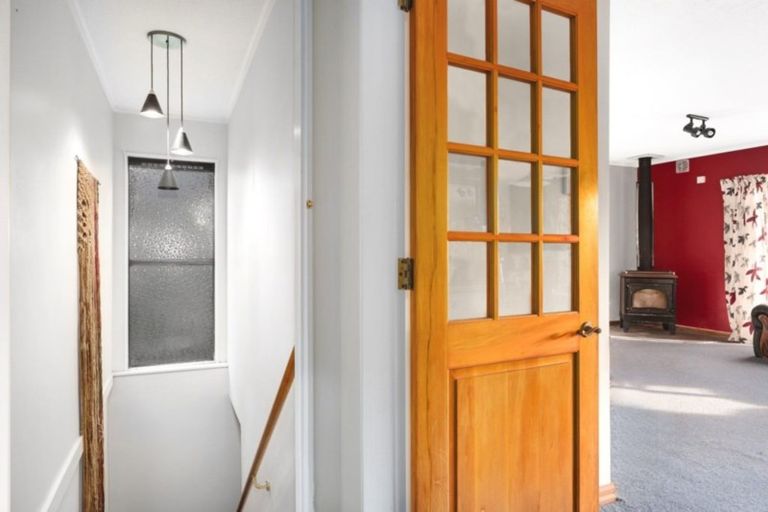 Photo of property in 3 Puketai Place, Pukerua Bay, 5026