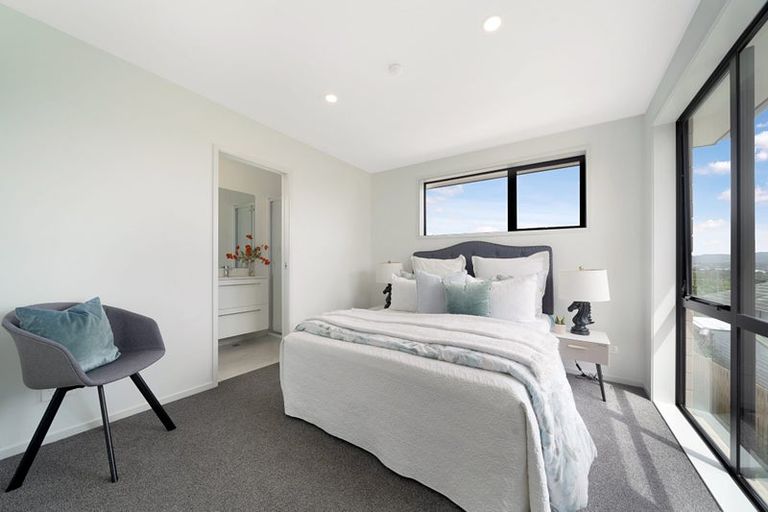 Photo of property in 8a Strid Road, Te Atatu South, Auckland, 0610