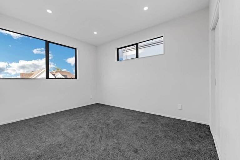 Photo of property in 14 Yellow Pear Lane, Karaka, 2578