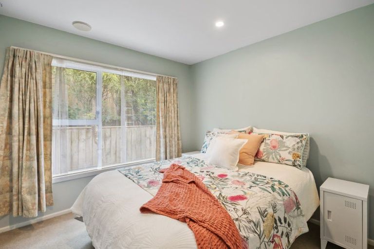 Photo of property in 70 Glen Road, Raumati South, Paraparaumu, 5032