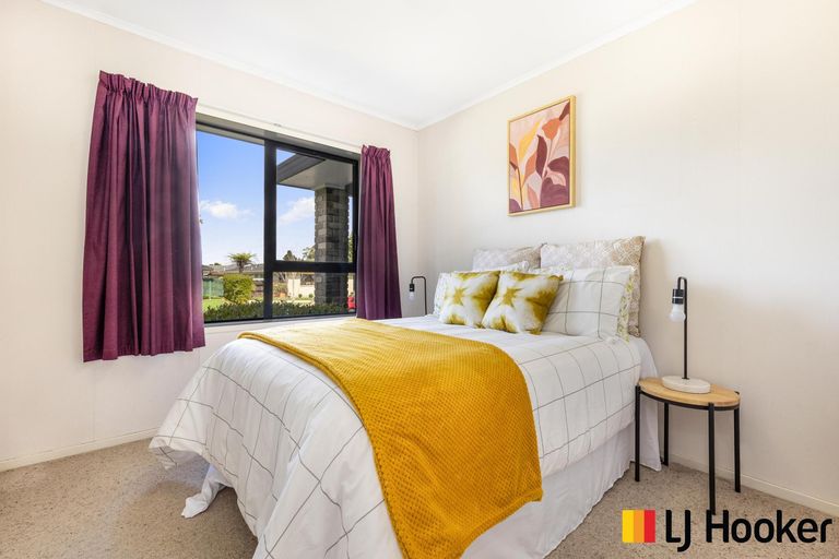 Photo of property in 168 Walter Strevens Drive, Conifer Grove, Takanini, 2112