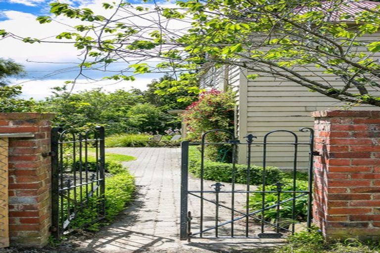 Photo of property in 186 Main South Road, East Taieri, Mosgiel, 9092