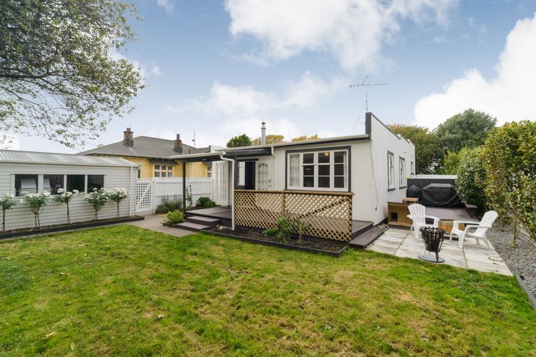 Photo of property in 90 Cook Street, Palmerston North, 4410