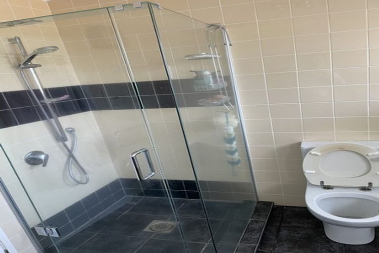 Photo of property in 29 Park Hill Road, Birkenhead, Auckland, 0626