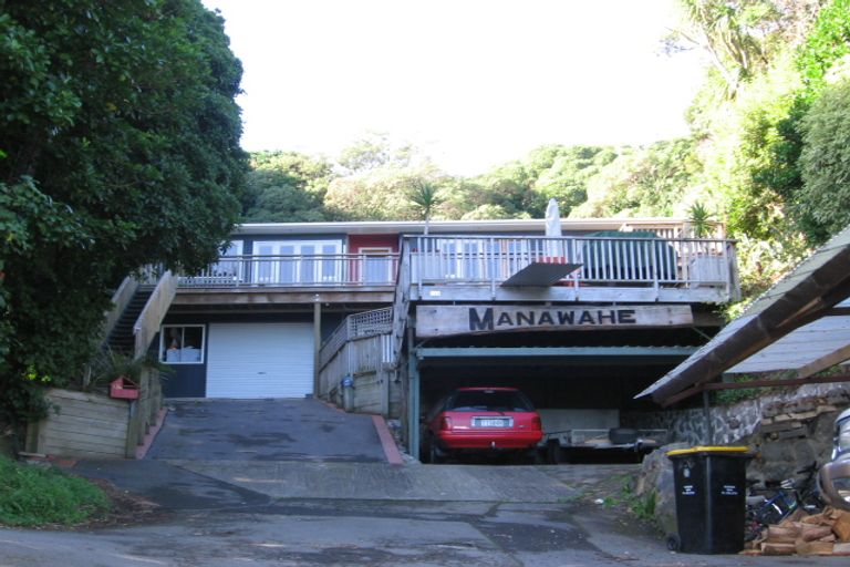 Photo of property in 136 Motuhara Road, Plimmerton, Porirua, 5026