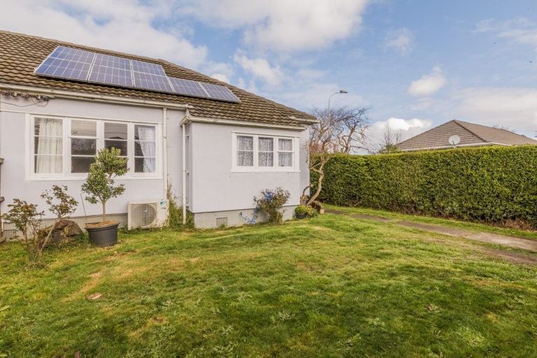 Photo of property in 32 Riley Crescent, Woolston, Christchurch, 8023